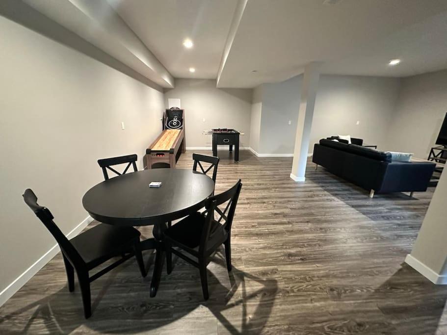 Suite 2 Butler Luaran gambar